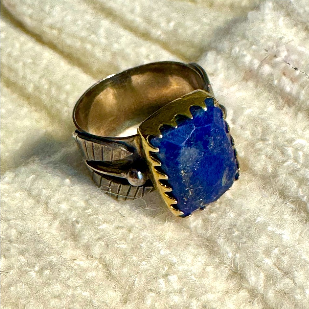 Vintage sterling silver and gold ring with Lapis Lazuli